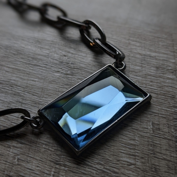 Lia Sophia blue gemstone necklace - like new - Picture 5 of 5